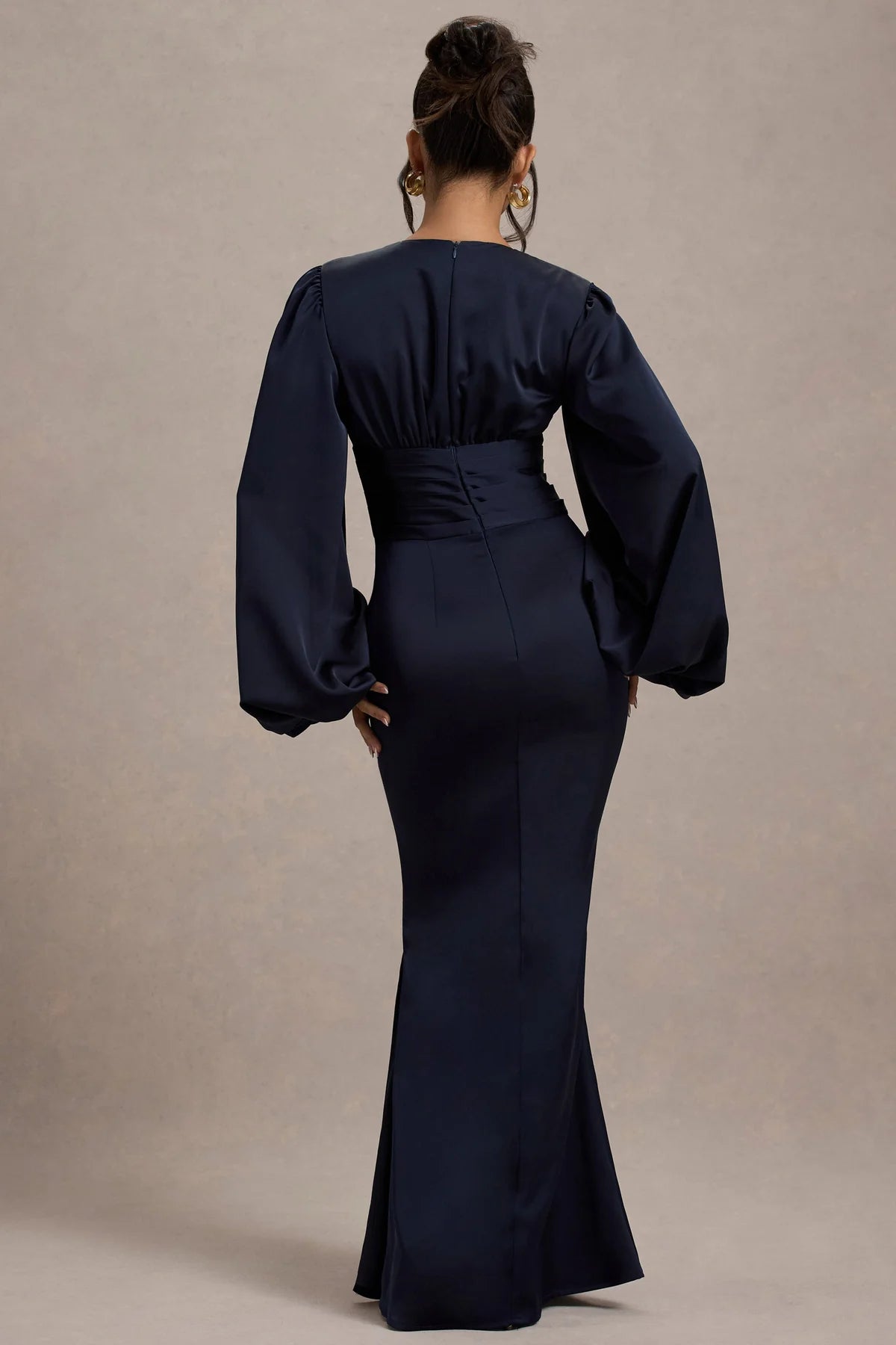 Maxi-Satin-Kleid